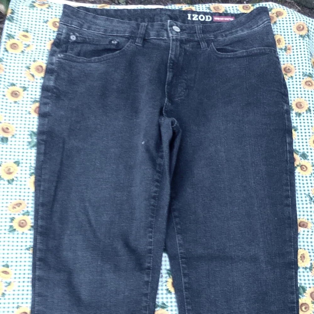 Izod Men's Straight Jeans in Dark Blue Wash